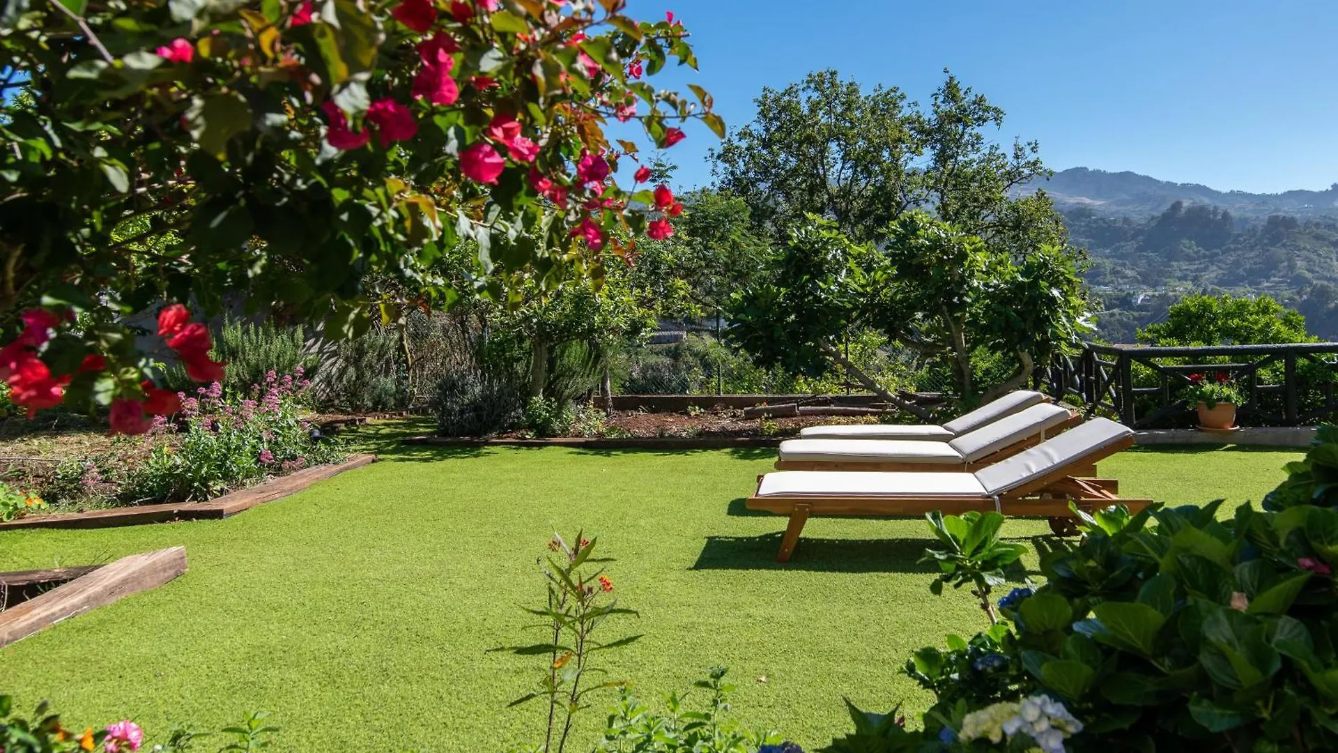 Villa Arrebol Azul Valleseco